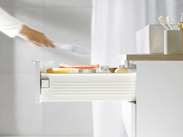 Blum Metabox drawer ox system side view